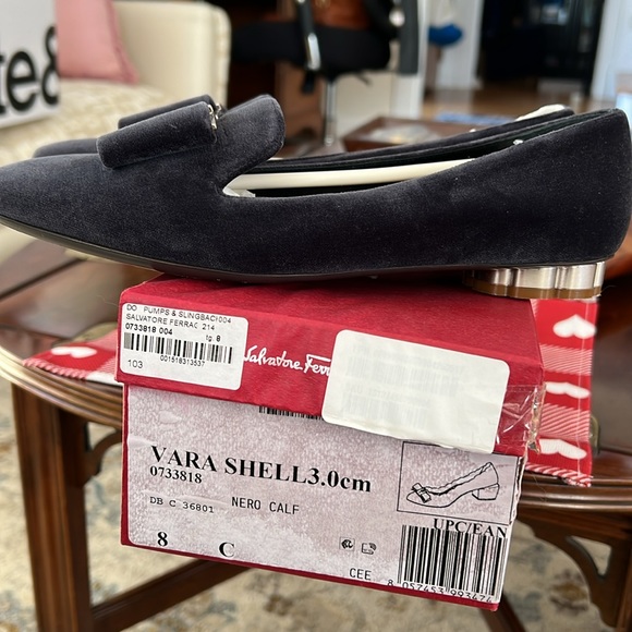 Salvatore Ferragamo Suede Vara Shell 3.0 cm - Picture 2 of 5